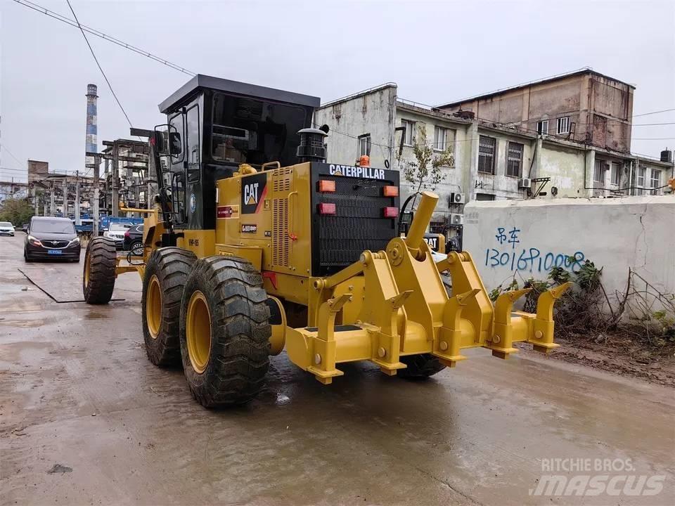 CAT 140K Gréderek