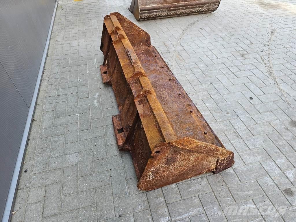Bobcat S850 Gumikerekes homlokrakodók