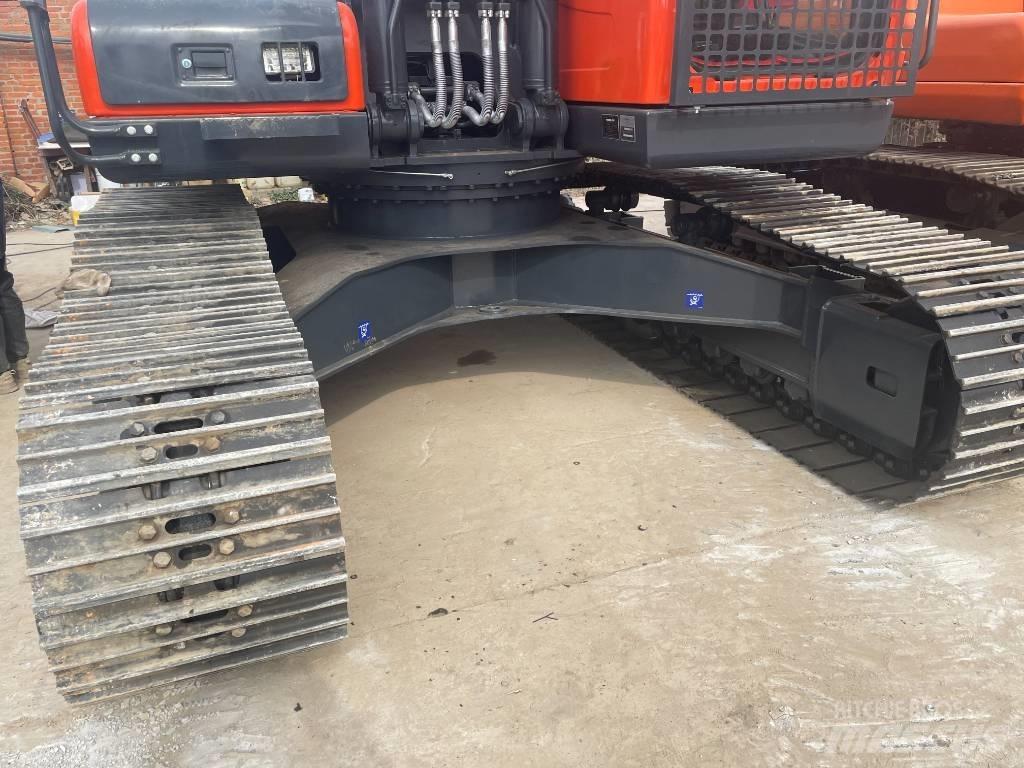 Doosan DX225lc-9 Lánctalpas kotrók