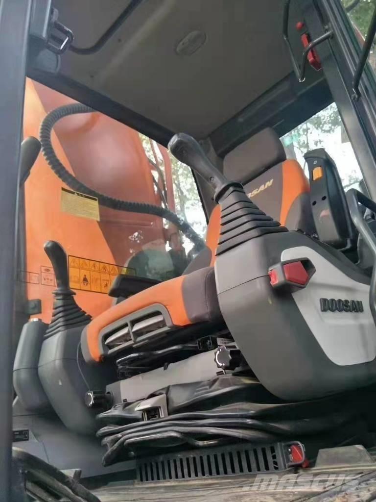 Doosan DX 530 LC-5 Lánctalpas kotrók