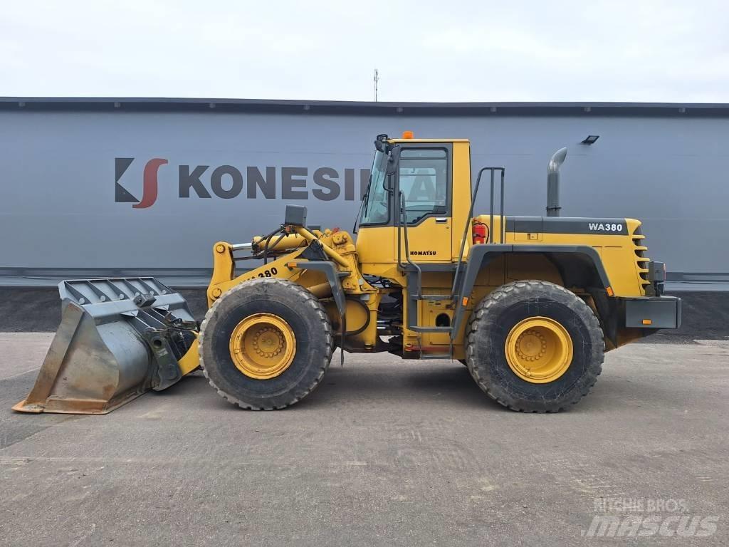 Komatsu WA 380-3A Gumikerekes homlokrakodók