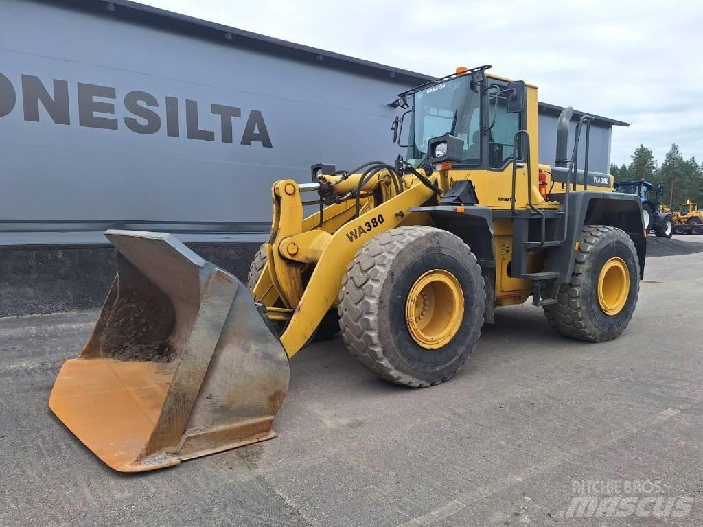 Komatsu WA 380-3A Gumikerekes homlokrakodók