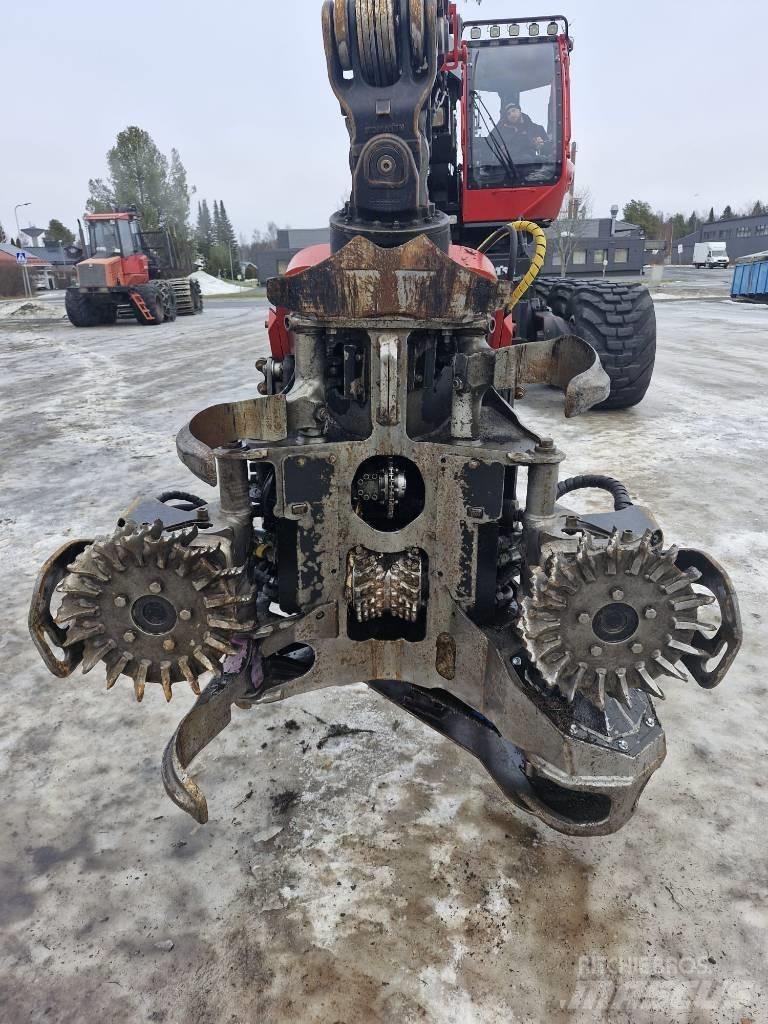 Komatsu 901xc Betakarítók