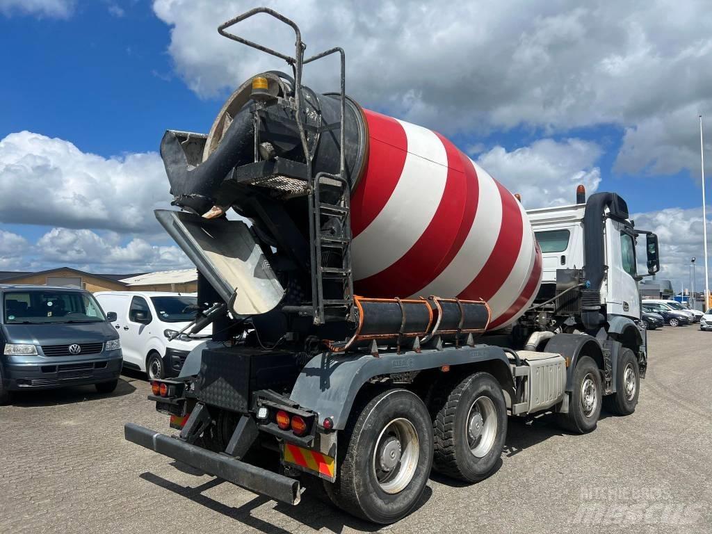 Mercedes-Benz 3244 Betonkeverők/Betonpumpák