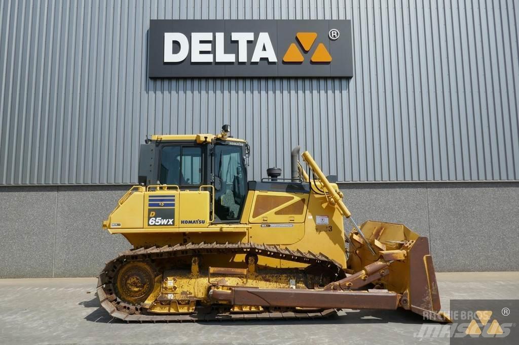 Komatsu D65WX-17 lánctalpas dózerek