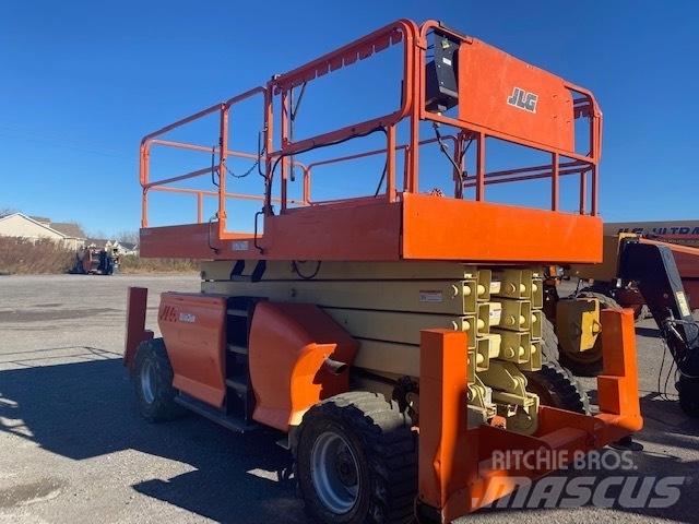 JLG 4394 RT Karos emelők