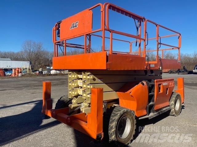 JLG 4394 RT Karos emelők