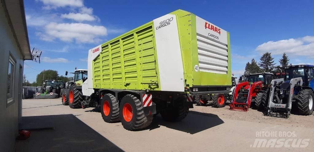 CLAAS Cargos 9500 Önrakodó pótkocsik