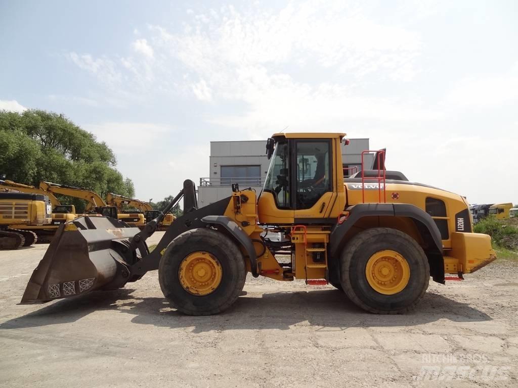 Volvo L 120 H Gumikerekes homlokrakodók