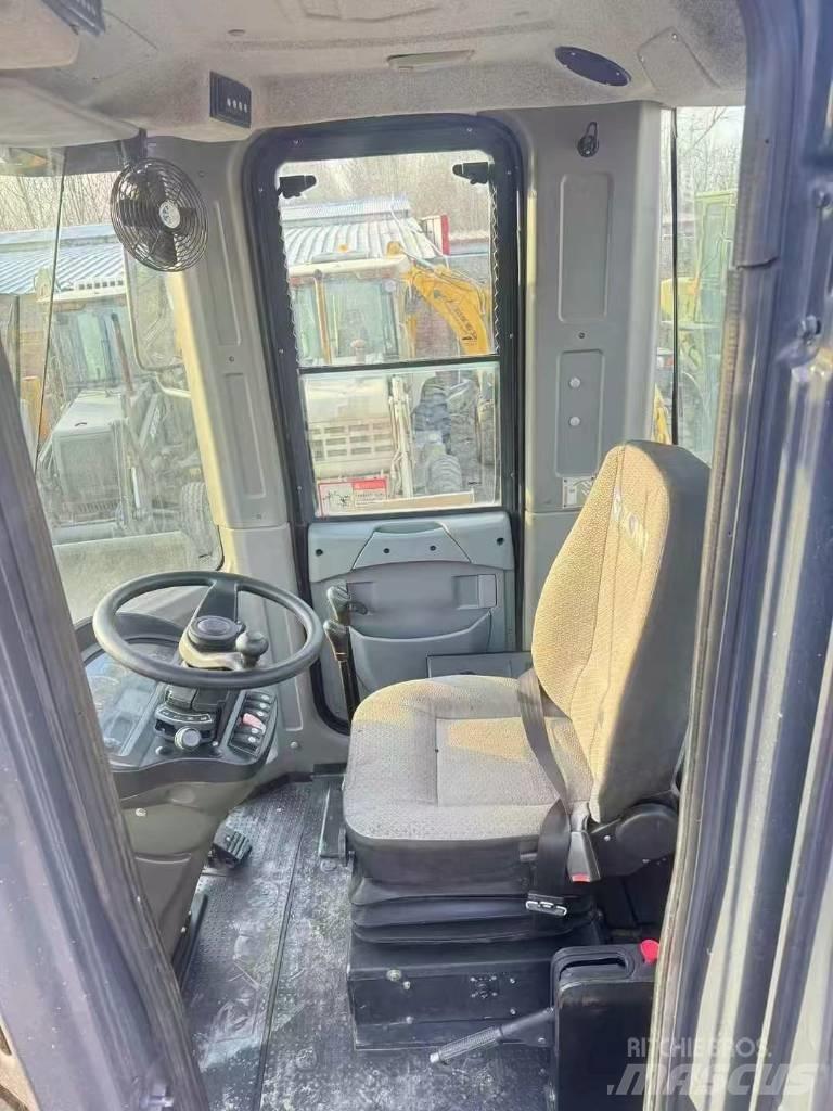 XCMG LW 500 F N Gumikerekes homlokrakodók
