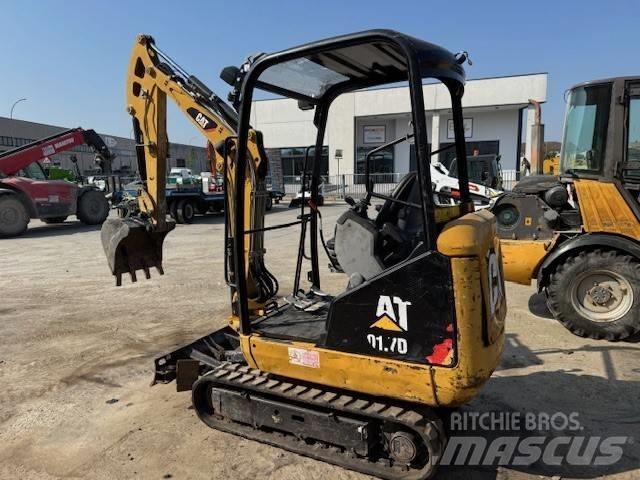CAT 301.7 D Mini kotrók < 7t