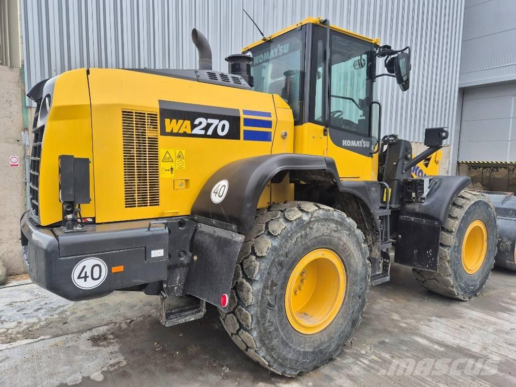 Komatsu WA 270-8 Gumikerekes homlokrakodók