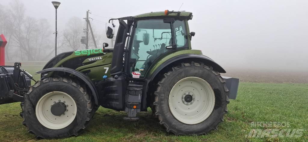 Valtra T235 active Traktorok