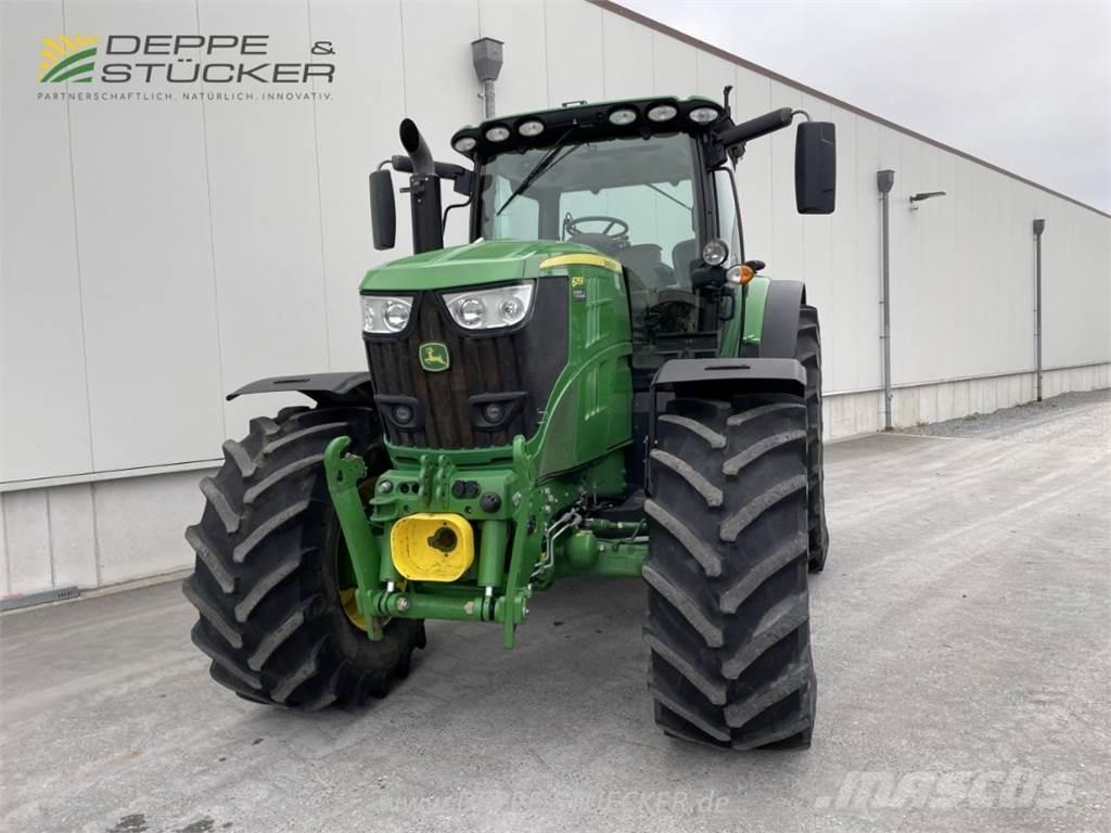 John Deere 6215R Traktorok