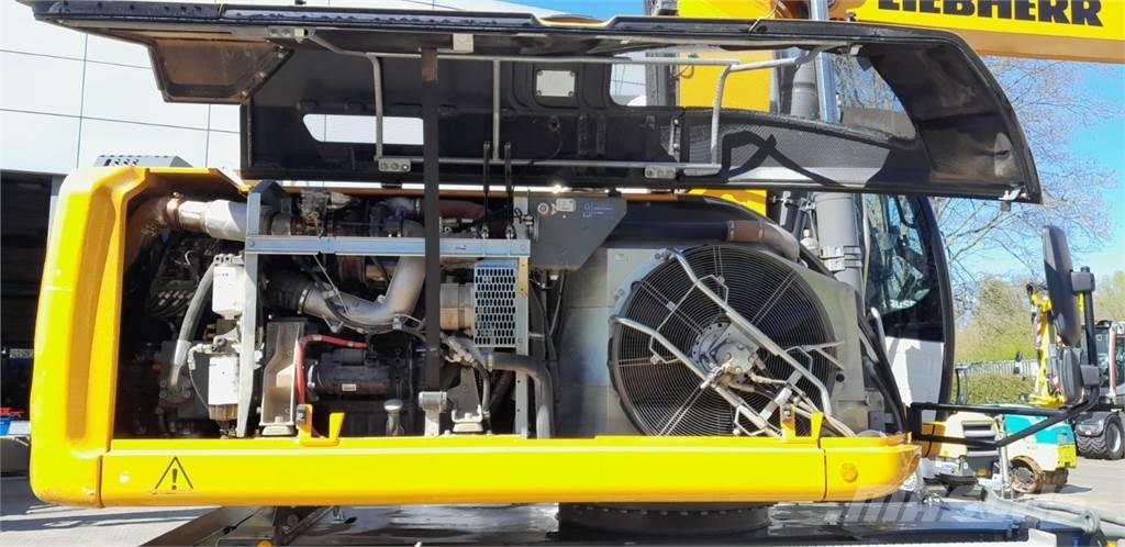 Liebherr A920 Gumikerekes kotrók