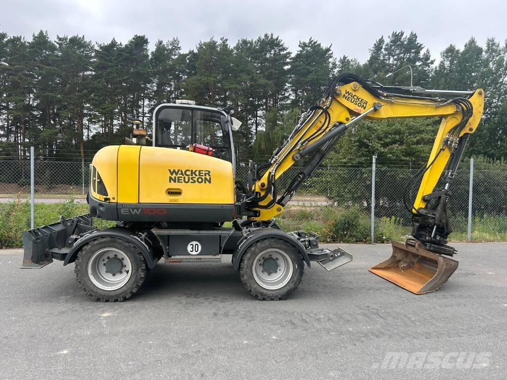 Wacker Neuson EW100 Gumikerekes kotrók
