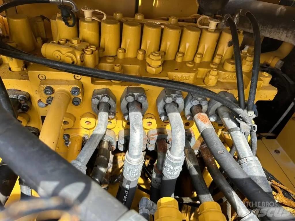 CAT 330GC Lánctalpas kotrók