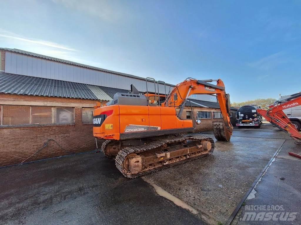 Doosan DX235lc Lánctalpas kotrók