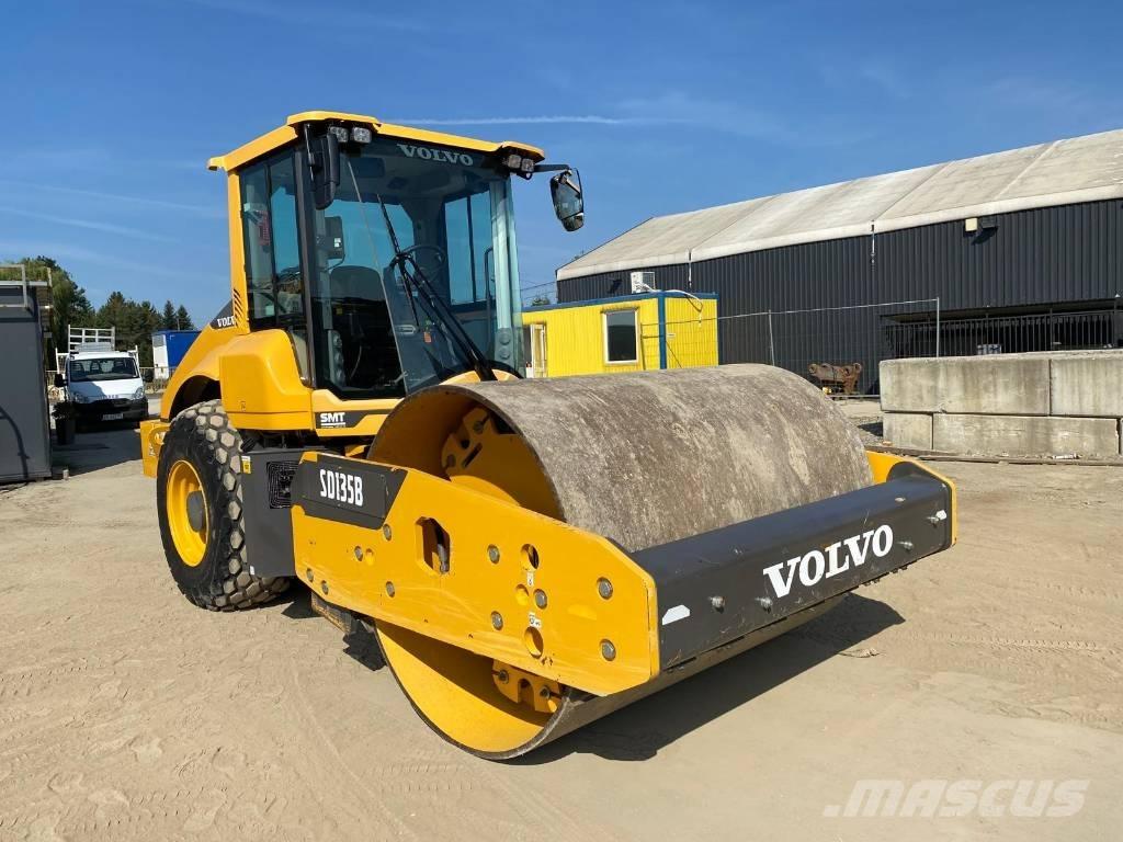 Volvo SD135B Egydobos hengerek