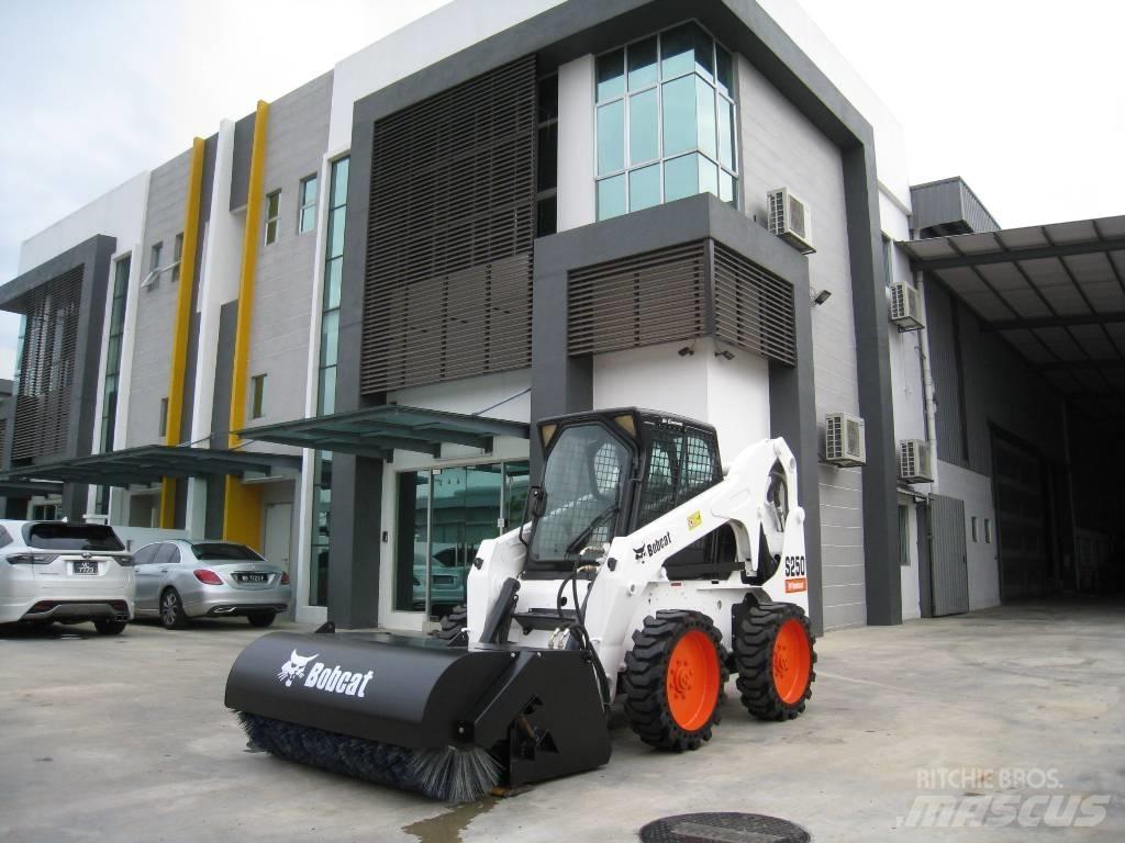 Bobcat S 250 Kompaktrakodók