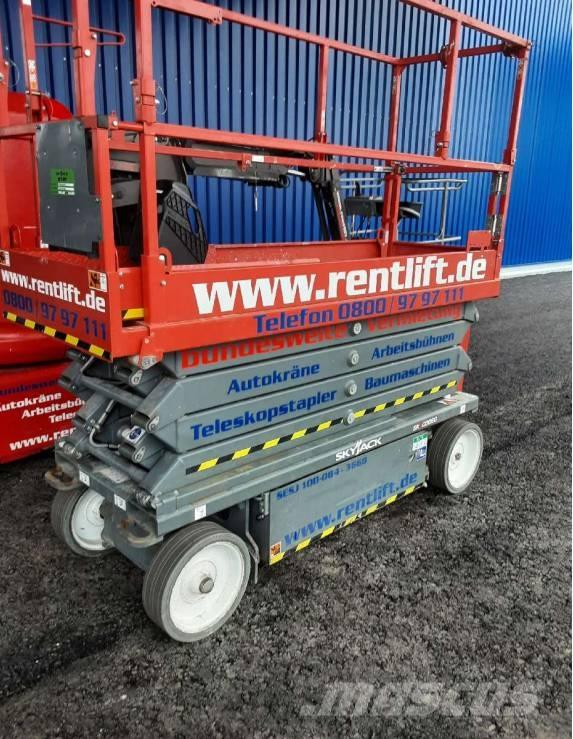 SkyJack SJ III 3219 Ollós emelők