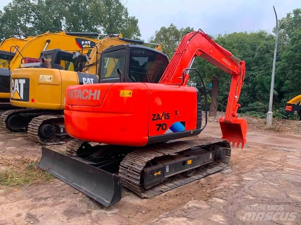 Hitachi Zaxis 70 Lánctalpas kotrók