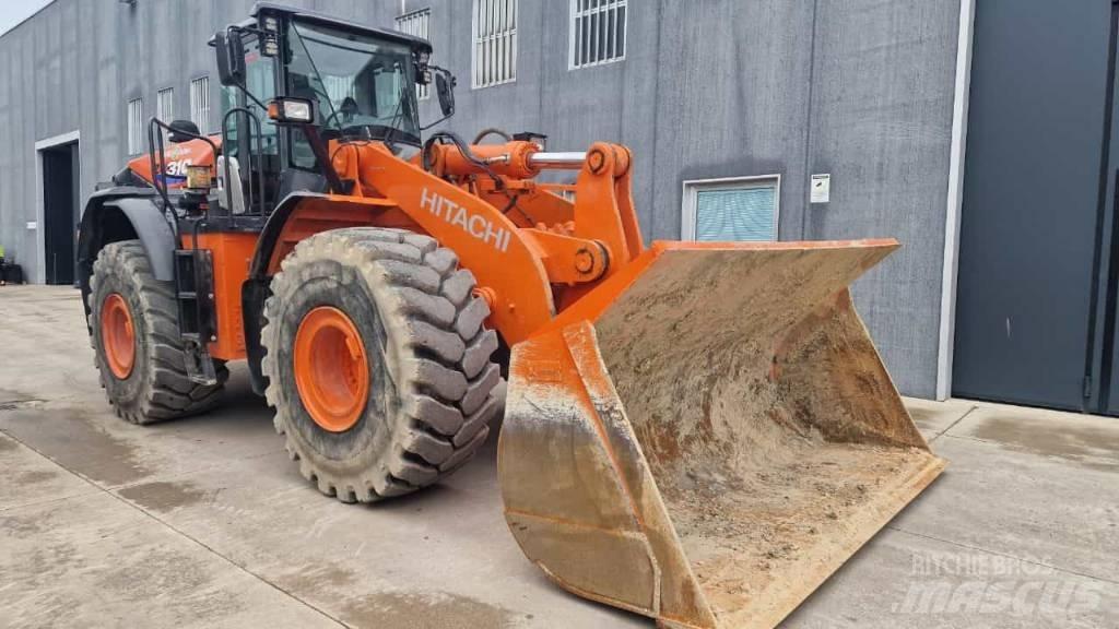 Hitachi ZW 310-6 Gumikerekes homlokrakodók