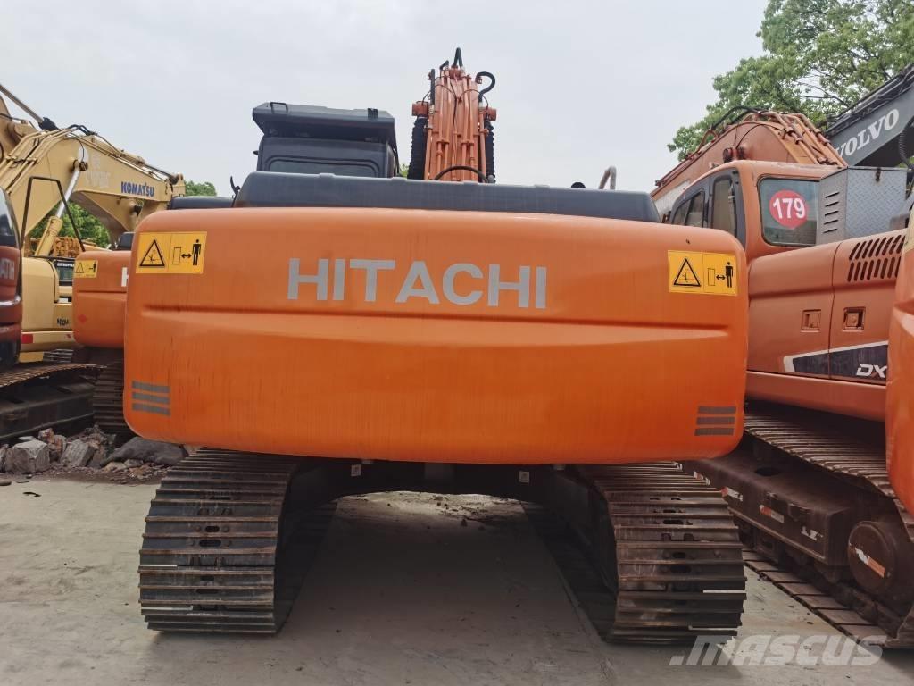 Hitachi ZX 200 Lánctalpas kotrók