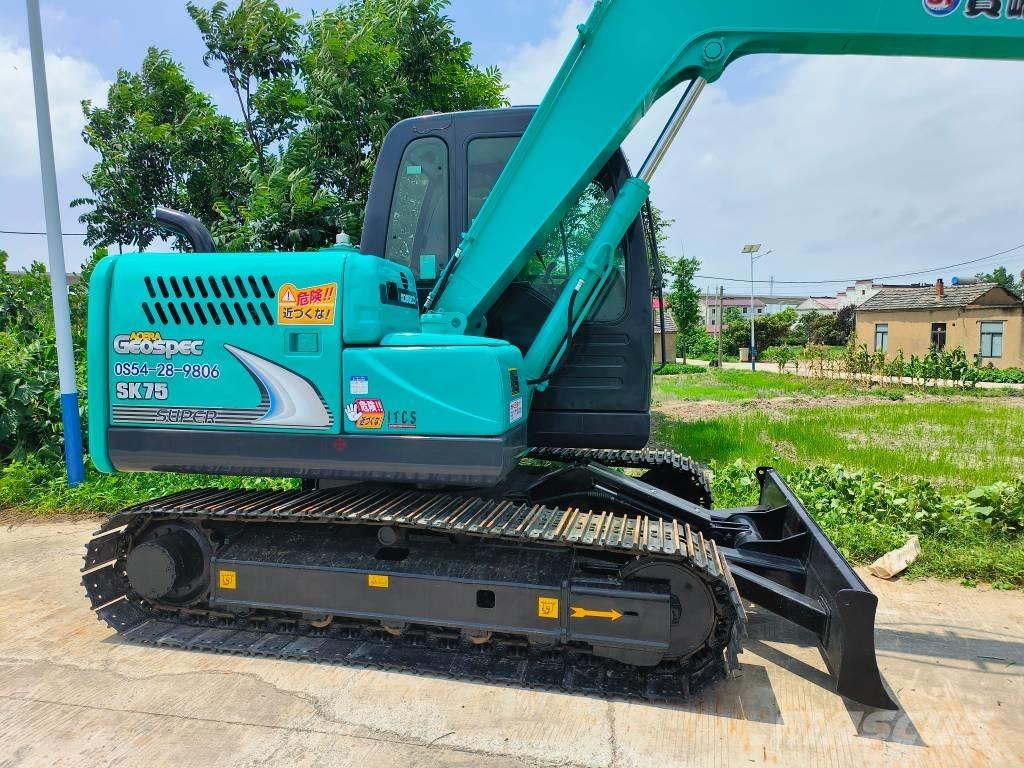 Kobelco SK 75 Lánctalpas kotrók