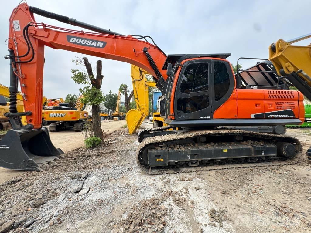 Doosan DX 300 LC LR Lánctalpas kotrók