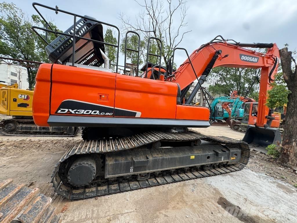 Doosan DX 300 LC LR Lánctalpas kotrók