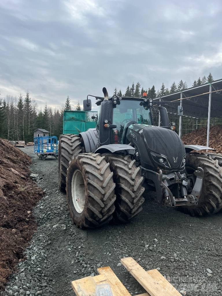 Valtra T 214 D Traktorok