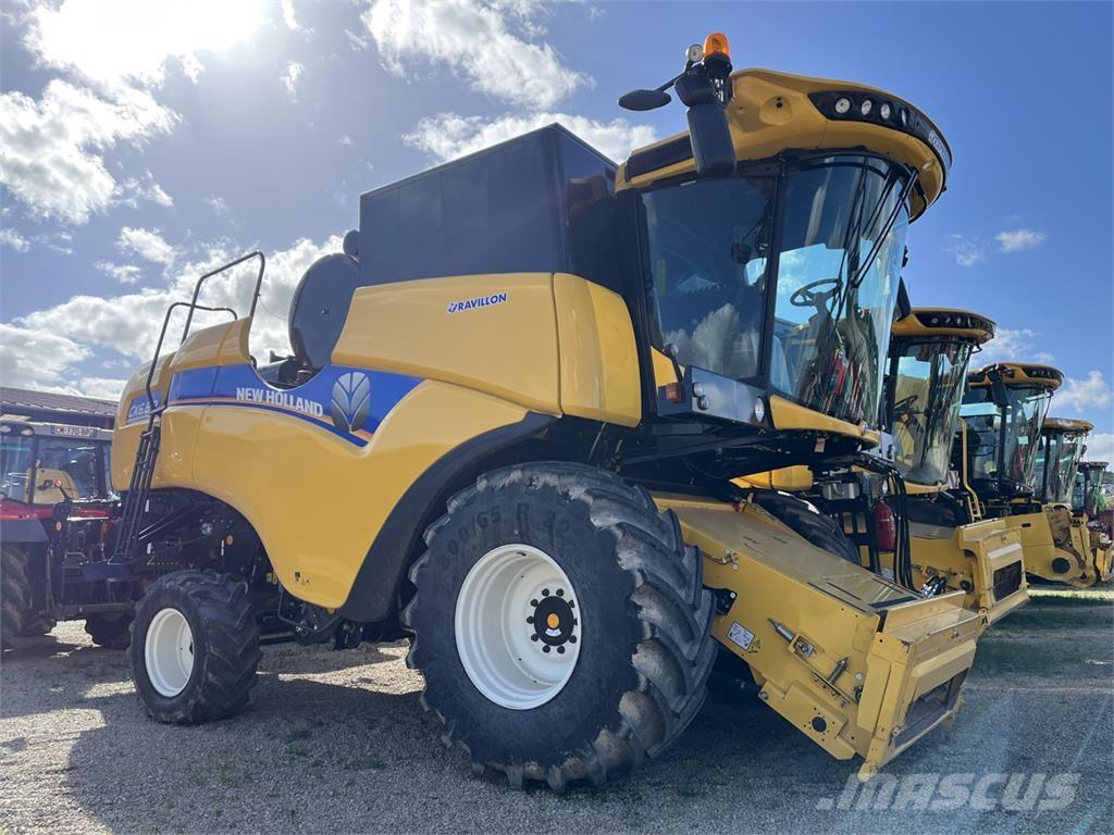 New Holland CX6.80 Kombájnok