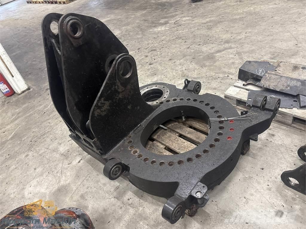 Komatsu 270H Betakarító daruk