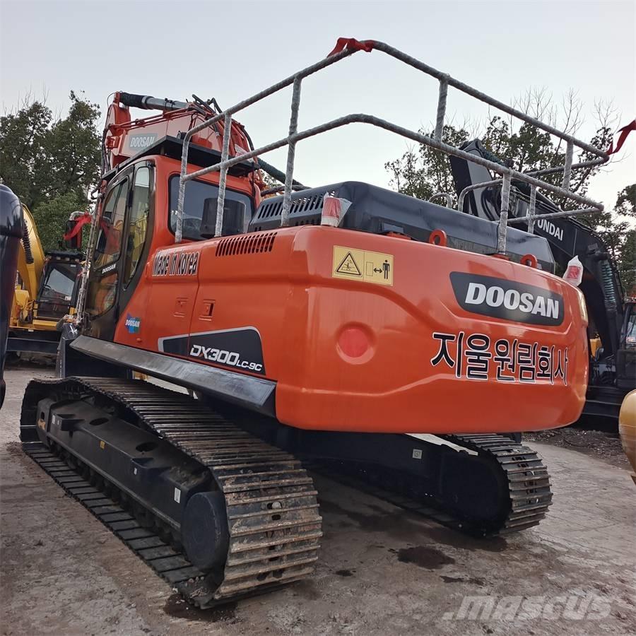 Doosan DX 300LC-9C Lánctalpas kotrók