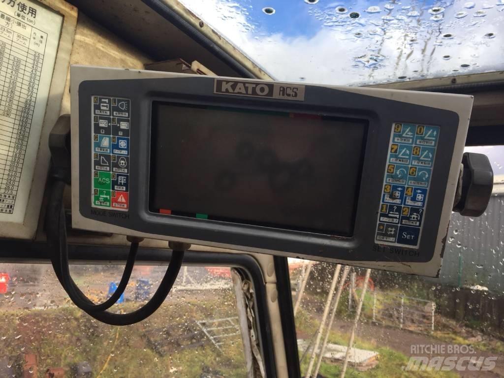 Kato KR30H Terepdaruk