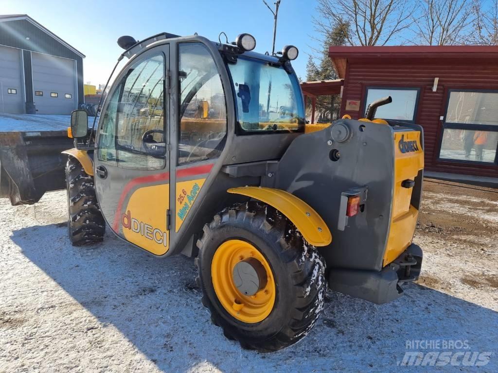 Dieci Mini Agri 25.6 Teleszkópos gumikerekes rakodók