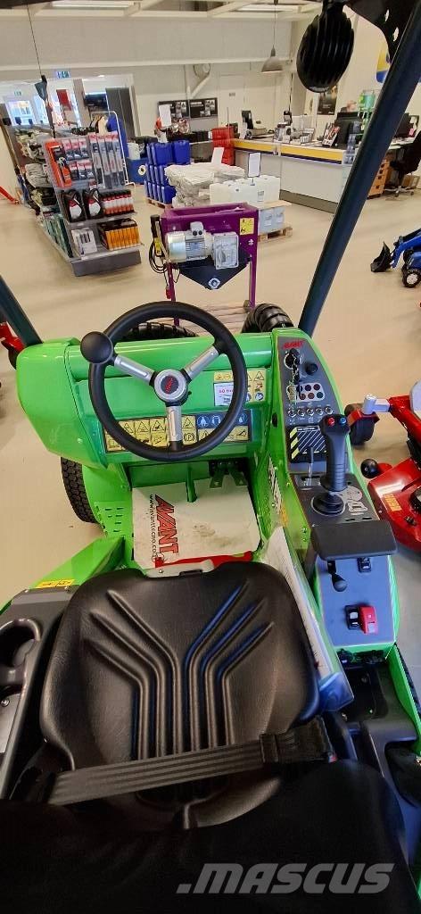 Avant 528 Univerzális rakodók