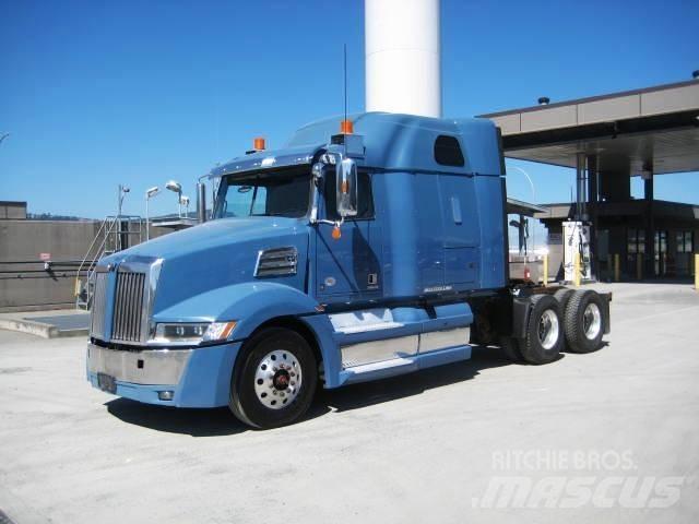 Western Star 5700 XE Nyergesvontatók