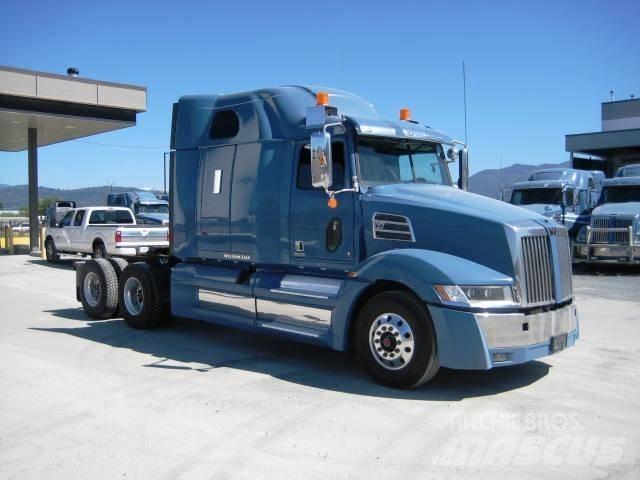Western Star 5700 XE Nyergesvontatók