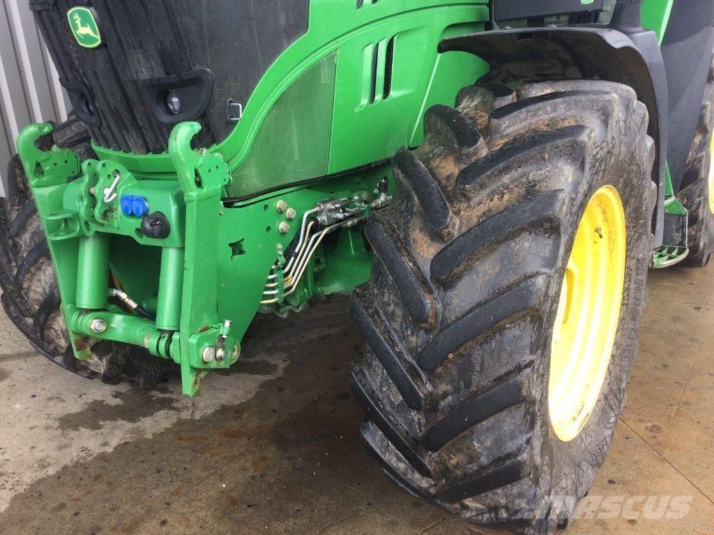 John Deere 6210R Traktorok