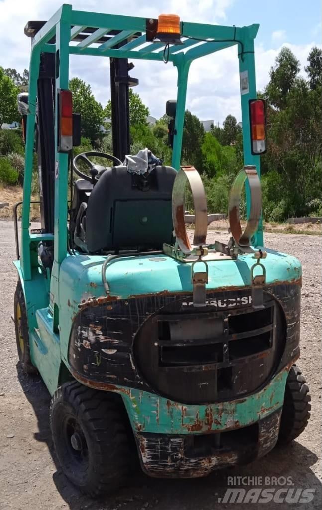 Mitsubishi FG25K Gázüzemű targoncák