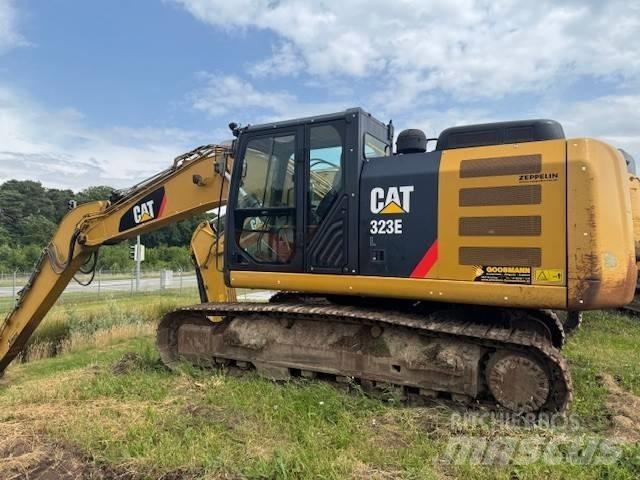 CAT 323 E Lánctalpas kotrók