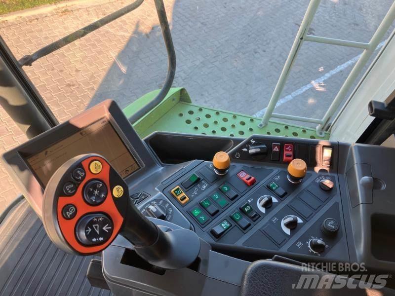 CLAAS LEXION 600 Kombájnok