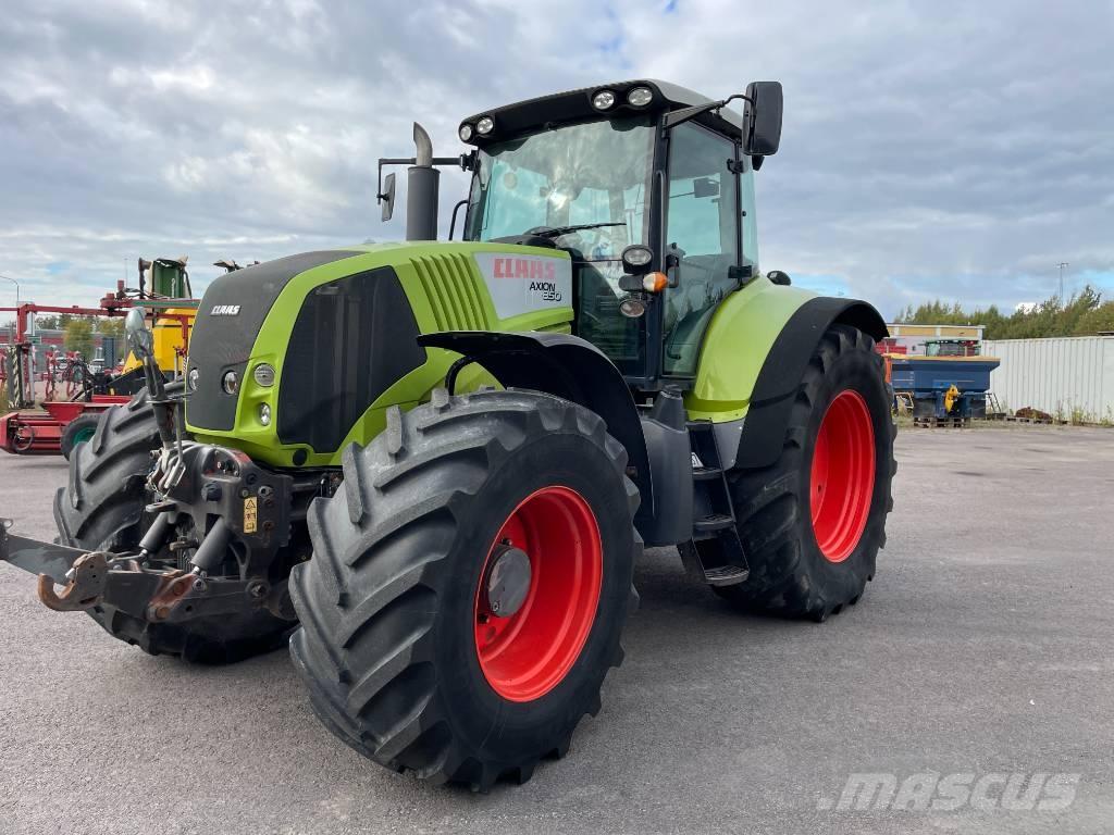 CLAAS Axion 850 Traktorok