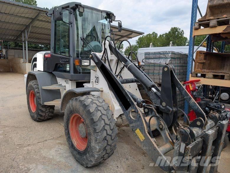 Bobcat TL 120 Gumikerekes homlokrakodók