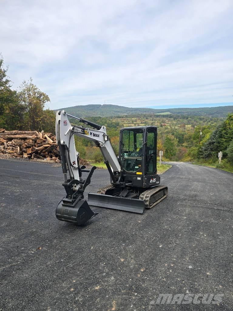 Bobcat E 35 Mini kotrók < 7t