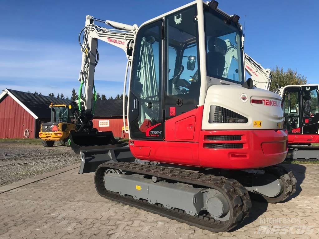 Takeuchi TB250-2 Mini kotrók < 7t