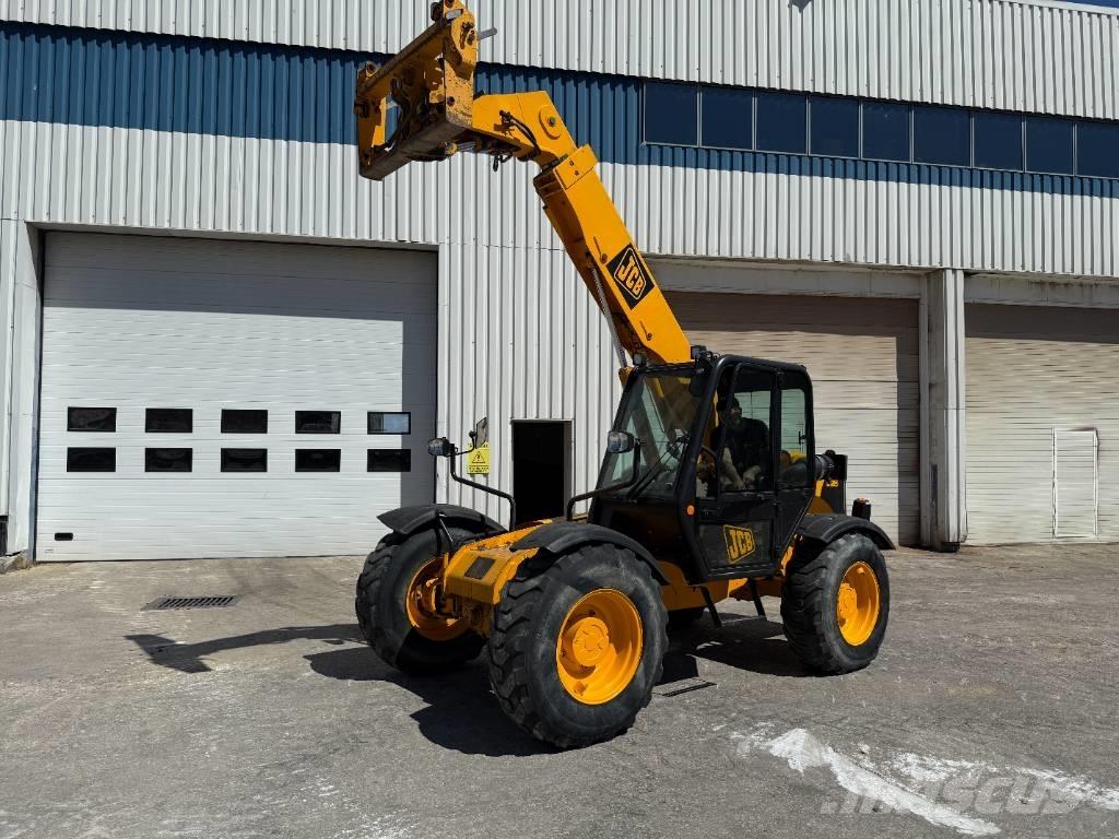 JCB 528-70 Teleszkópos rakodók