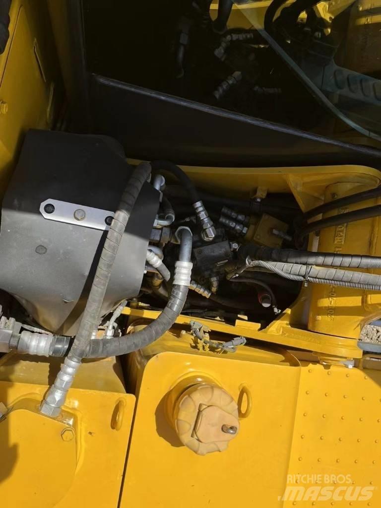 Komatsu PC 70 Lánctalpas kotrók
